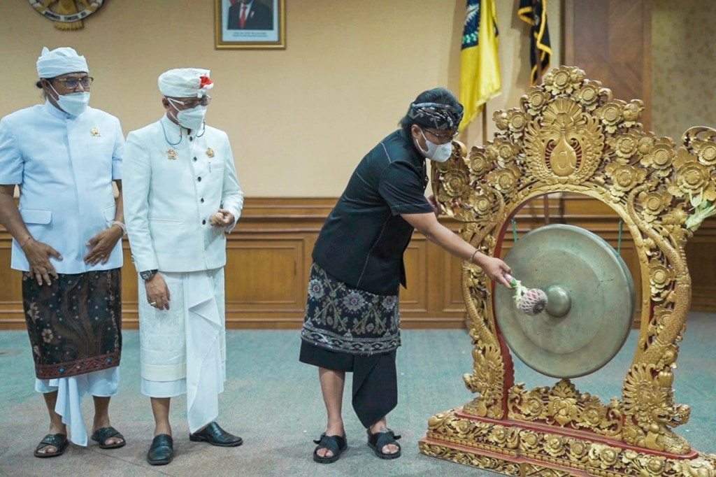 Bupati Giri Prasta Buka Lokasabha I Maha Gotra Tirta Harum Kabupaten Badung